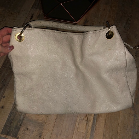 Louis Vuitton Artsy purse - Picture 1 of 3